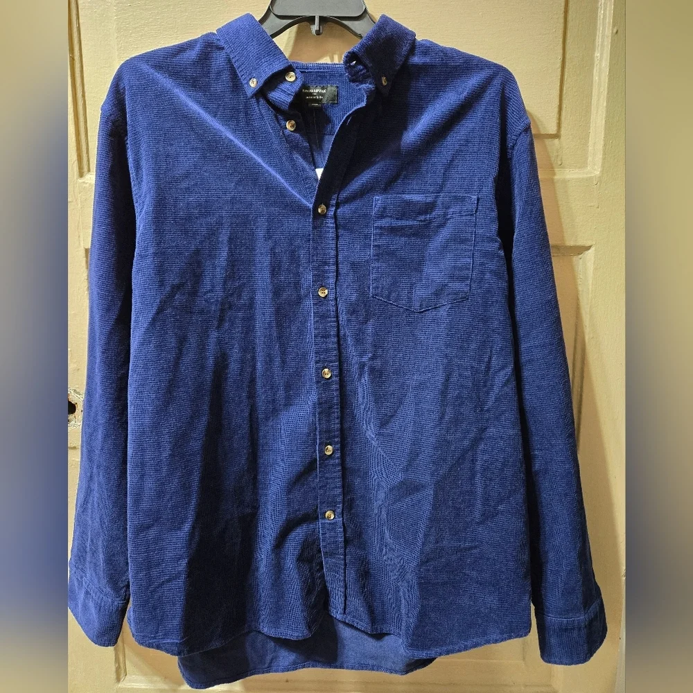 Banana Republic Untucked Fit Textured Corduroy Long Sleeve Button Down NWT